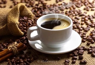 خطر سرطان با نوشیدن چای و قهوه داغ؛ یافته‌های جدید محققان آکسفورد