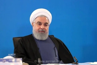 روحانی: رهبر شهید در سال‌های ۶۹ و ۷۷ از وقوع جنگ با آمریکا جلوگیری کردند