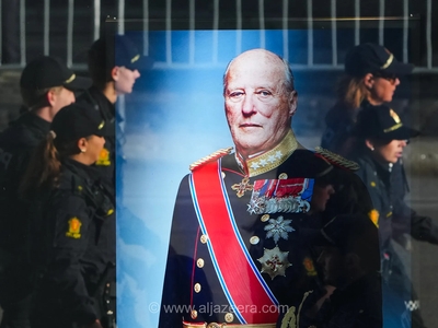 تصاویر: جمعیت انبوه اسلو با شاه Harald V نروژ خداحافظی کرد