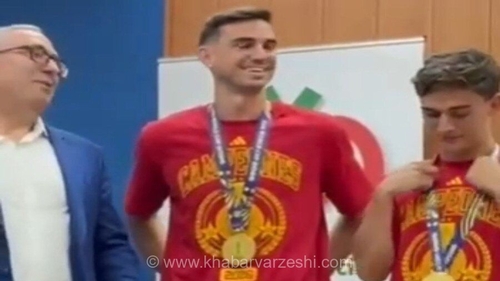 پاداش عجیب برای قهرمانان جام جهانی؛ گاوی و فابیان رویز به اندازه وزن خود گوجه‌فرنگی هدیه گرفتند