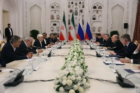 عارف: اعمال حاکمیت بر تنگه هرمز برای امنیت ایران ضروری است