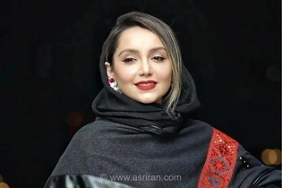 بهمن کامیار: درخواست از نازنین بیاتی برای حذف آرایش و نمایش چهره طبیعی