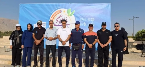 برگزاری همایش پیاده‌روی خانوادگی به مناسبت روز جهانی ناشنوایان در شیراز