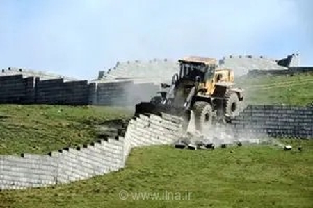کشف زمین‌خواری ۵۷۰ میلیارد ریالی در دو منطقه اطراف شیراز
