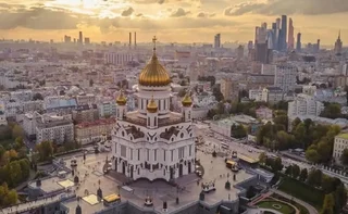 طاق نصرت سن پطرزبورگ برای استقبال از مظفرالدین شاه
