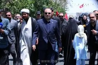 حضور نوری قزلجه در مراسم تشییع پیکر مطهر رهبر شهید انقلاب