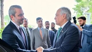 دیدار وزیر خارجه سوریه با معاون نخست وزیر پاکستان در اسلام‌آباد