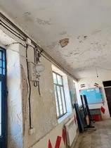 نگرانی از ایمنی مدرسه قدیمی زرشوران تکاب/ اعتراض به عدم بهره‌برداری از مدرسه جدید