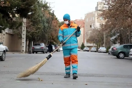 تاخیر در پرداخت حقوق کارگران پیمانکاری شهرداری ملارد/ معیشت‌مان در خطر است