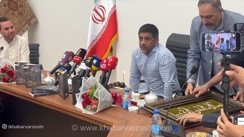 علیرضا دبیر، قهرمان کشتی، تولد ۵۰ سالگی‌اش را جشن گرفت