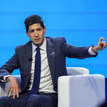 فدرال رزرو احتمالاً نرخ‌ها را ثابت نگه خواهد داشت. وارش باید دلیلش را توضیح دهد