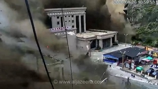 تصاویر تکان‌دهنده از رانش زمین در مرز نپال و چین