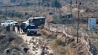 محاصره سه خانواده فلسطینی در خانه‌های خود توسط شهرک‌نشینان اسرائیلی در کرانه باختری