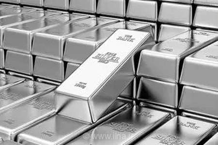 نوسان قیمت طلا در پی تقویت دلار؛ آیا روند صعودی فلزات گرانبها در بازارهای جهانی متوقف شده است؟