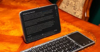 کار یک روزه با iPhone Duo: بررسی امکان‌پذیری استفاده به عنوان ایستگاه کاری