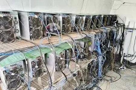 کشف ۲۲۰ دستگاه ماینر غیرمجاز در فارس/ مصرف برق معادل ۲۲۰۰ مشترک خانگی