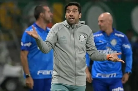 دوراهی آبل فریرا: لیگ برزیل یا فینال لیبرتادورس؟