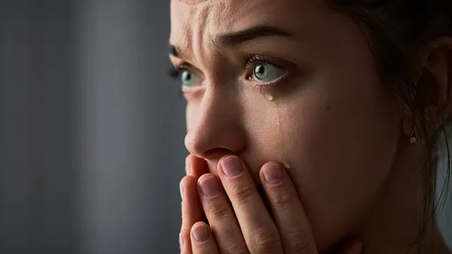 چرا گریه کردن به ما احساس بهتری می‌دهد؟