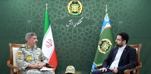 سخنگوی ارتش: پوشش پدافندی ایران نسبت به دو جنگ تحمیلی گذشته تقویت شده/  آمریکایی‌ها بیش از ۵۰۰ کیلومتر از سواحل ایران فاصله دارند