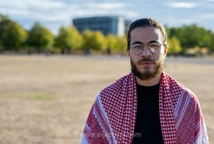 بازگشت دانشجوی حامی فلسطین به دانشگاه کینگز کالج لندن پس از رفع تعلیق