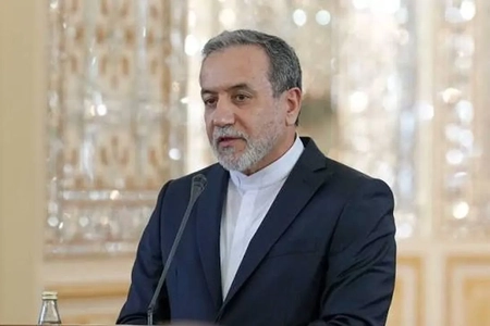 عراقچی: ایران در برابر تهدیدات دشمن تسلیم نمی‌شود