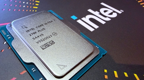 پاسخ اینتل به پردازنده‌های AMD X3D در حال شکل‌گیری است
