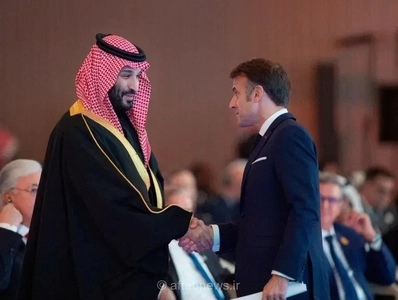 مذاکرات مکرون و بن سلمان در پاریس بر سر مسیرهای جایگزین برای تنگه هرمز