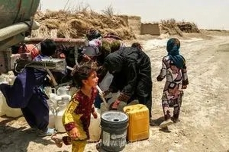 بحران بی‌آبی در زاهدان؛ مردم برای هر مترمکعب آب ۵۵۰ هزار تومان می‌پردازند و برخی مناطق هفته‌ای یک‌بار آب دارند