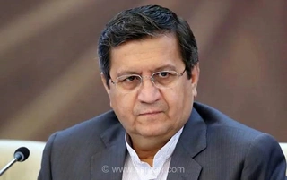 همتی: فشار اقتصادی خطای محاسباتی آمریکا و پرهزینه است