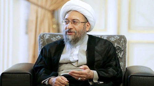 آملی لاریجانی: دشمنان ایران تنها با زبان قدرت از جنایت دست می‌کشند