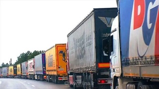 افزایش ظرفیت پذیرش کامیون‌های ایرانی در مرز بازرگان با توافق گمرکی ایران و ترکیه