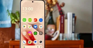نمایشگر مات OLED گوشی TCL P80 Ultra هیجان برای iPhone Duo را افزایش داد