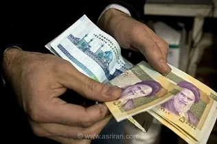 کاهش مستمری کارگران با توافق بر سر حداقل دستمزد در لیست بیمه؛ هشدار فعالان