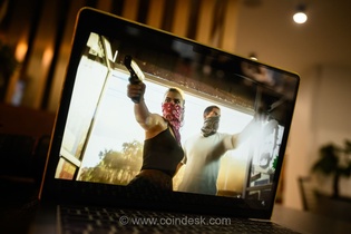 افشاگر GTA 6 پیش از انتشار گیم‌پلی، از مم‌کوین خود خارج شد
