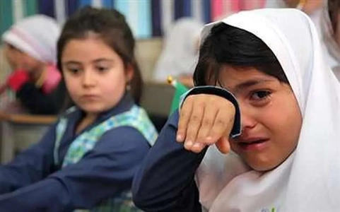واکنش دانش‌آموزان کلاس اولی به جدایی از والدین؛ اضطراب طبیعی یا اختلال؟