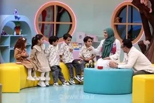 آغاز پخش برنامه تلویزیونی جونمون با اجرای سپند امیرسلیمانی و مونا کرمی از شبکه نسیم
