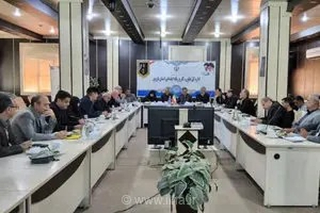 بررسی چالش‌های معیشتی کارگران و بازنشستگان قزوین در نشست سه‌جانبه با نمایندگان مجلس و مدیران اجرایی