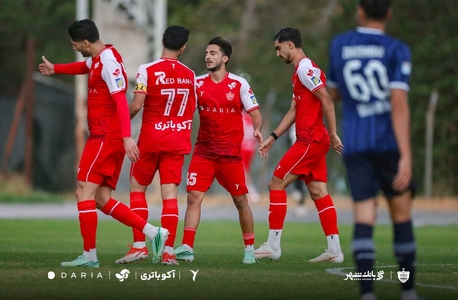 بازی تدارکاتی پرسپولیس و گل‌گهر با پیروزی سرخ‌پوشان به پایان رسید