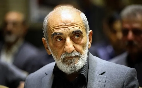 انتقاد شریعتمداری از نقش قالیباف در تعطیلی مجلس