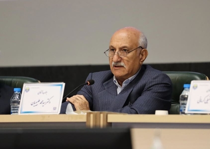 طبیبیان: تثبیت نرخ ارز رانت ایجاد می‌کند و بانک مرکزی به تنهایی قادر به حل مشکلات بازار ارز نیست