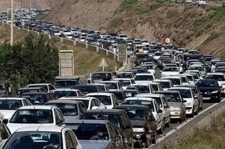 ترافیک سنگین در جاده‌های چالوس و هراز؛ آخرین وضعیت راه‌ها