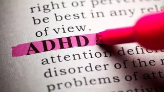 ADHD در کودکان و بزرگسالان: علائم و نشانه‌های کلیدی