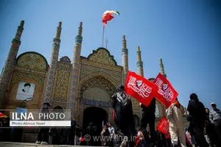 طنین نوای لبیک یا حسین در قزوین؛ حضور پرشور جاماندگان اربعین در مسیر پیاده‌روی تا امامزاده حسین(ع)
