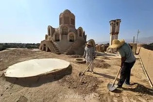 مرمت پشت‌بام خانه تاریخی بروجردی کاشان آغاز شد
