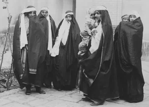 حضور زنان تهرانی در تکیه دولت برای تماشای تعزیه در دوران قاجار