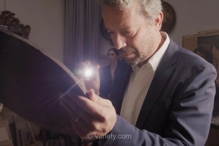 شرکت About Premium Content قراردادهای بین‌المللی برای سریال‌های معمایی، عاشقانه و مستند جعل آثار هنری منعقد کرد