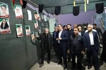 تأکید رئیس بنیاد شهید بر ترویج فرهنگ ایثار و شهادت در مدارس طی بازدید از مدرسه شجره طیبه میناب