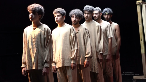 نمایش «کاسپار» و چالش ترجمه فرهنگی و اجرایی