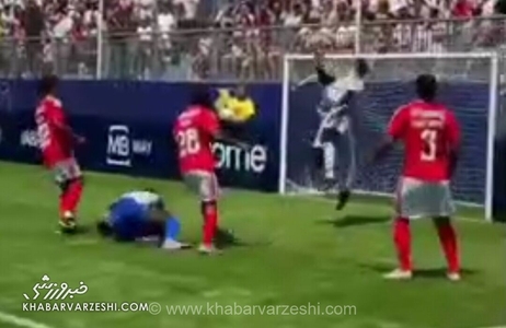 بازگشت تماشایی جکسون مارتینز؛ گلزنی ستاره سابق پورتو در بازی اسطوره‌ها با ضربه‌ای تماشایی و دیدنی