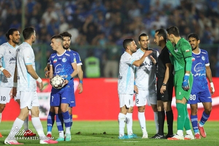رد پنالتی استقلال با VAR؛ تکرار ماجرای پرسپولیس و کمک داور ویدیویی